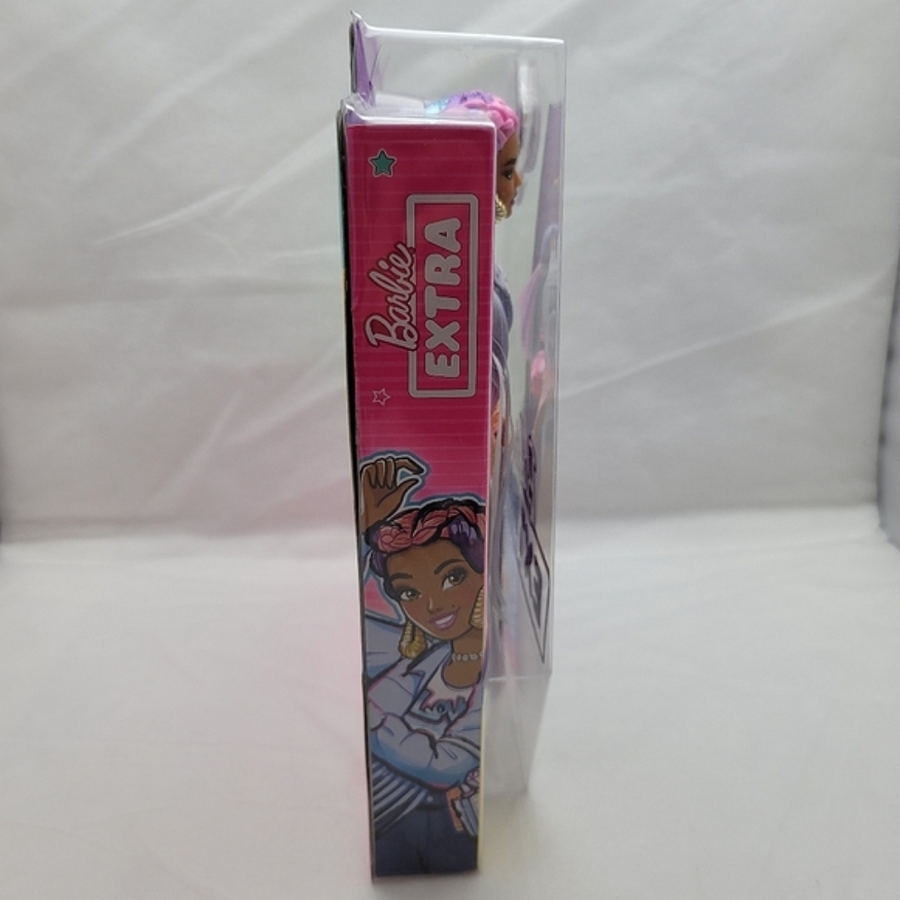 Barbie Extra Doll #5 - Picture 4 of 5
